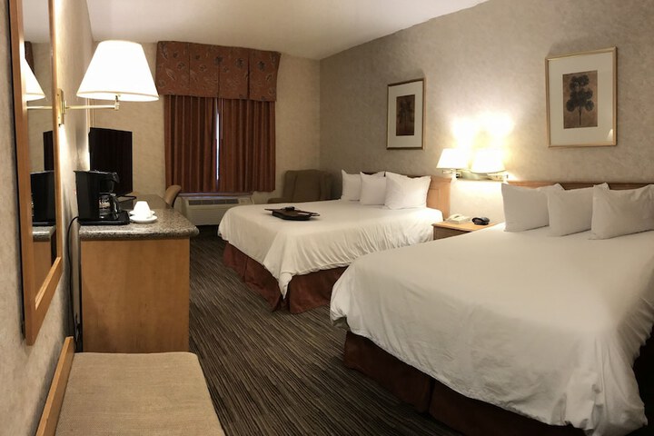 Room 16 of 40