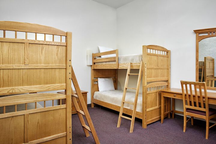 Room 27 of 55