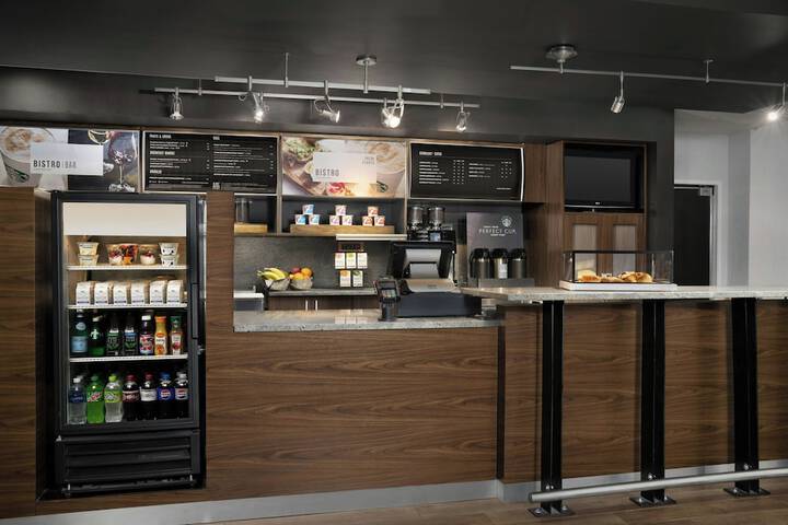 Courtyard by Marriott Lakeland