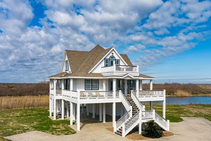#beach Please 3 Bedroom Home by RedAwning