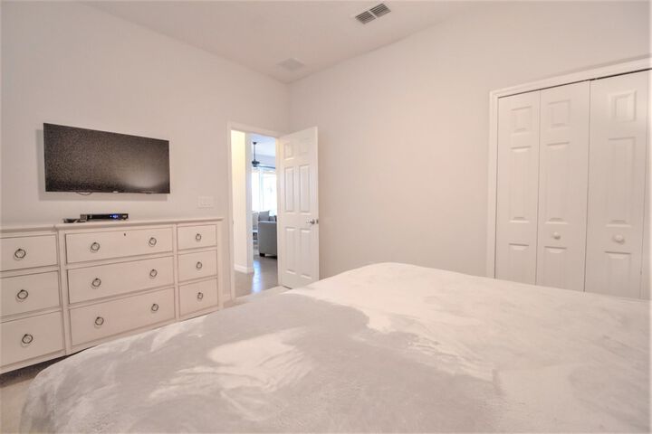 Room 35 of 67
