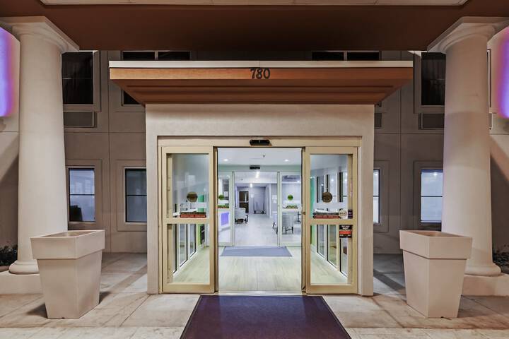Hotel 3 of 40
