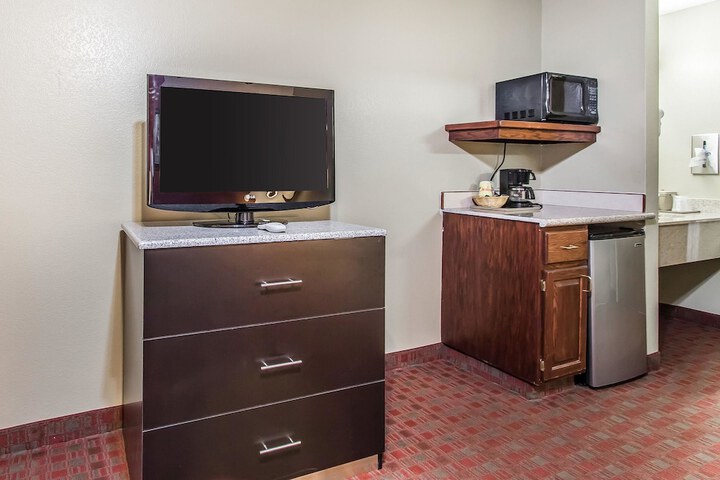 Room 31 of 40