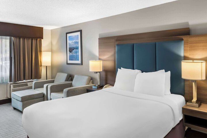 SureStay Hotel by Best Western SeaTac Airport North