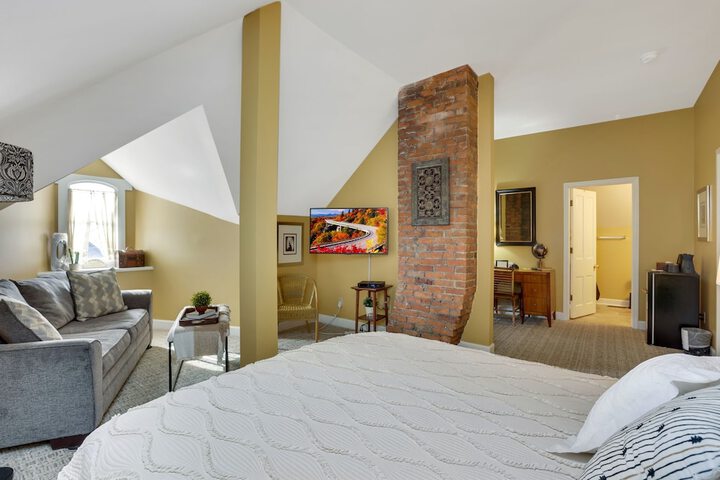 Room 30 of 56