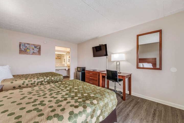 Room 35 of 39