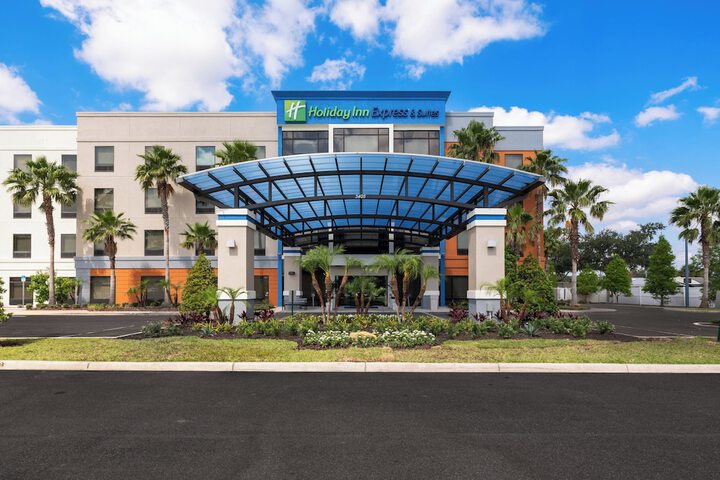 Holiday Inn Express & Suites Lakeland South by IHG
