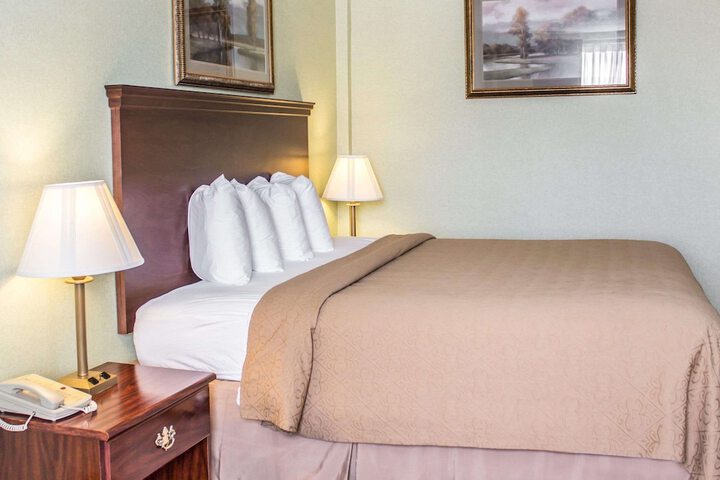 Room 20 of 49