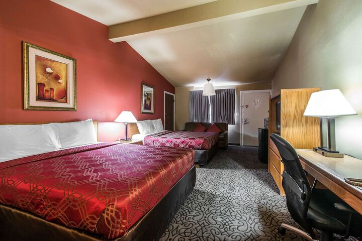 Room 15 of 23