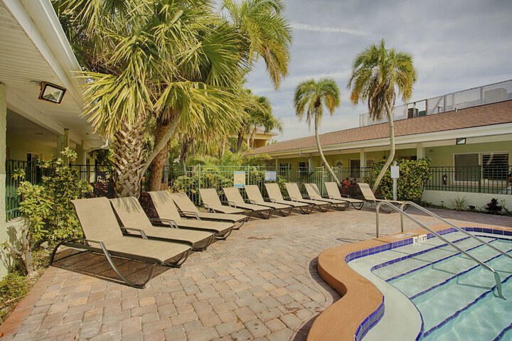 Pool 7 of 44
