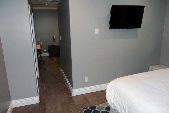 Room 40 of 67