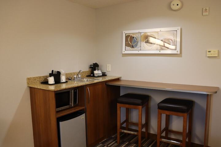 Microtel Inn & Suites by Wyndham Columbus / Near Fort Benning