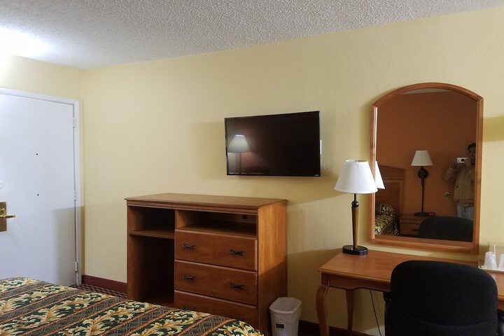 Budget Inn