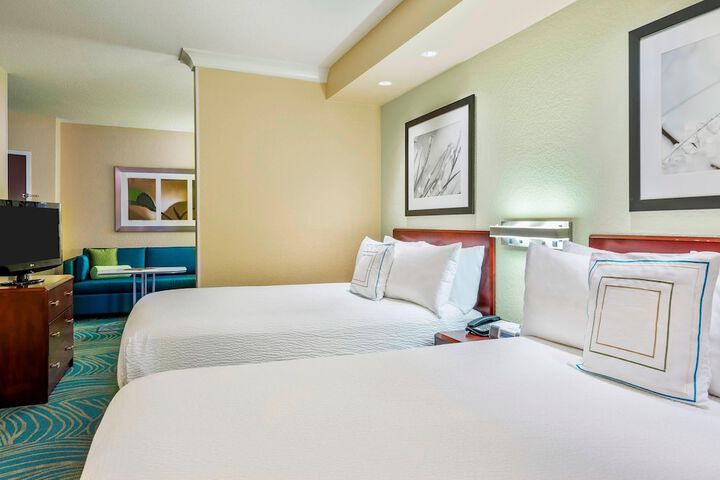 Room 11 of 22