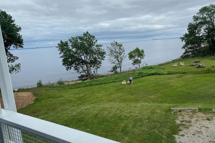 High Tide Inn