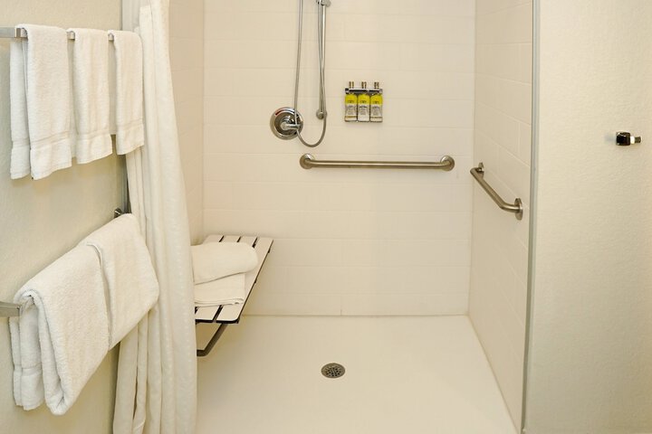 Room 33 of 56