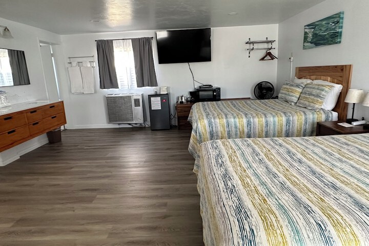 Lamplighter Lodge