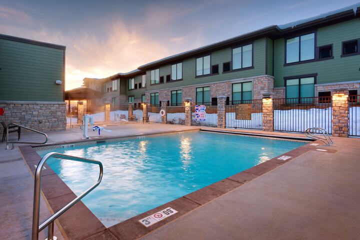 Pool 17 of 66
