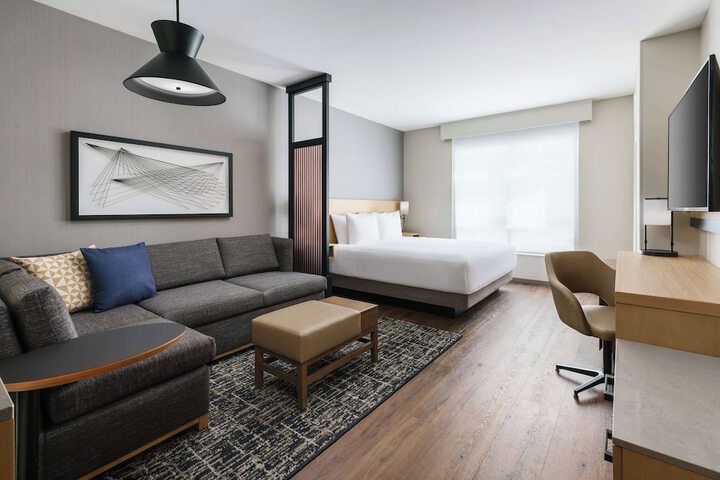 Room 16 of 52