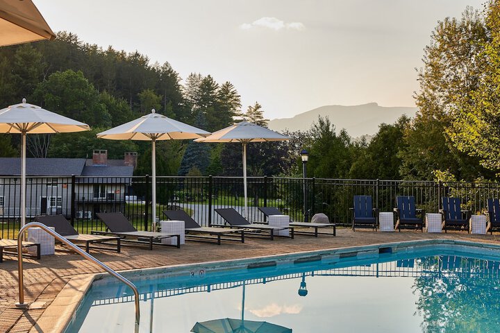 Bluebird Cady Hill Lodge