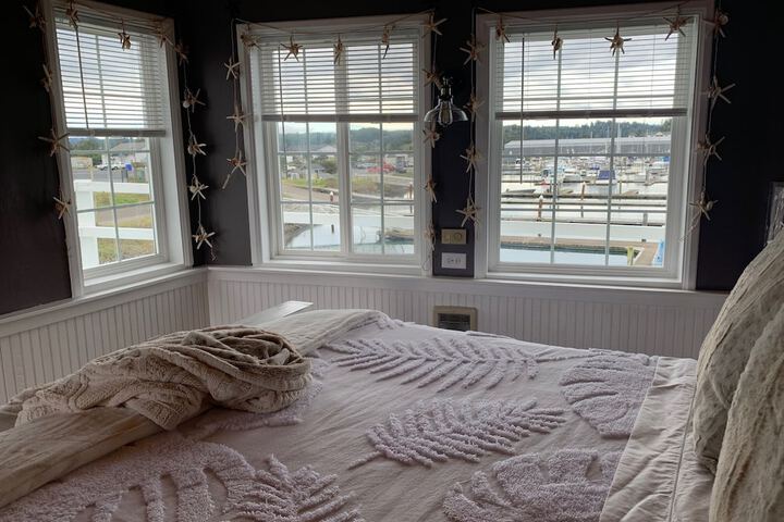 Room 55 of 83