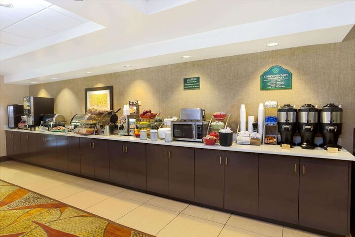 Breakfast/Coffee Service 21 of 24