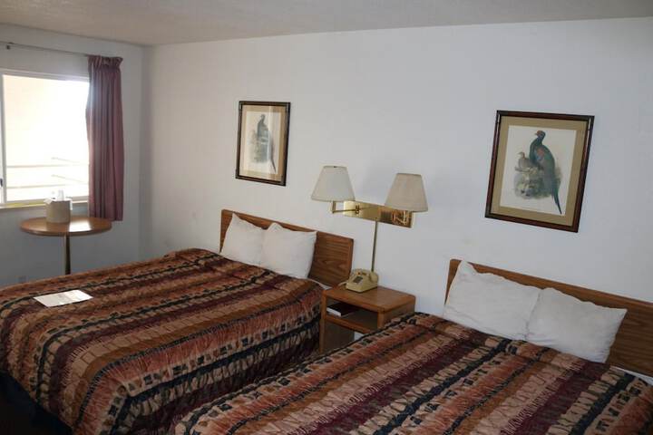 Room 9 of 27
