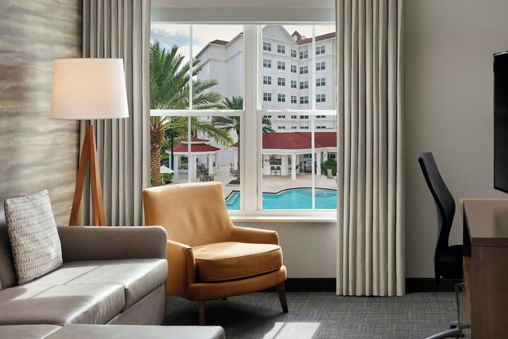 Residence Inn by Marriott Orlando Flamingo Crossing / Western Entrance