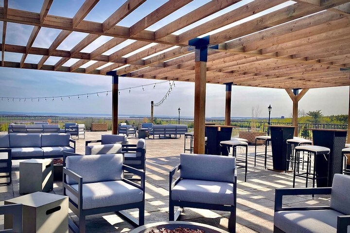 Sundeck 75 of 80
