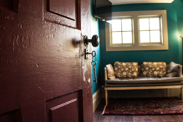 Room 52 of 71