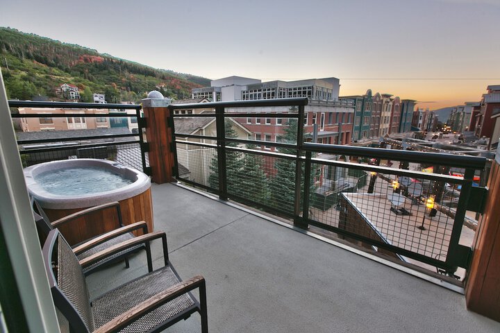 Hot Tub 56 of 57