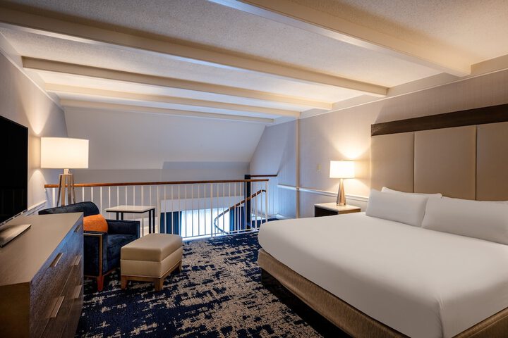 Crowne Plaza Albany - The Desmond Hotel by IHG