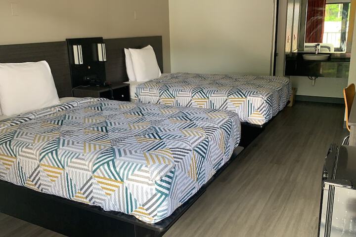 Room 34 of 37