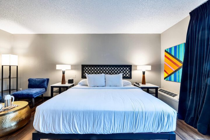 The Highlander Hotel Iowa City an Ascend Collection Hotel