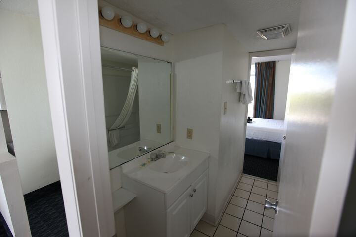 Room 47 of 54