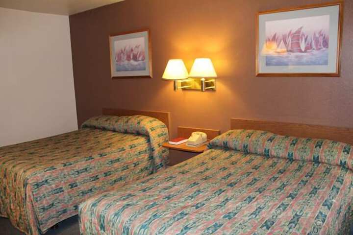 Room 10 of 22
