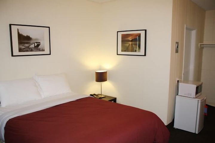 Room 31 of 46