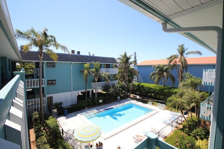 Anna Maria Island Beach Palms 5B