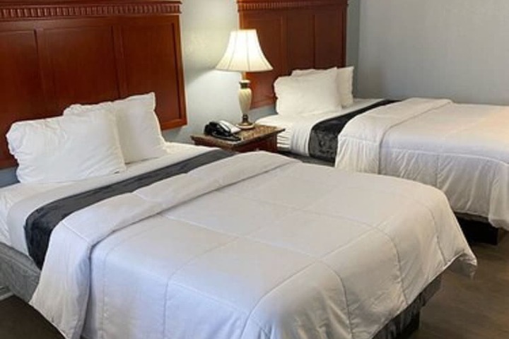 Room 13 of 20