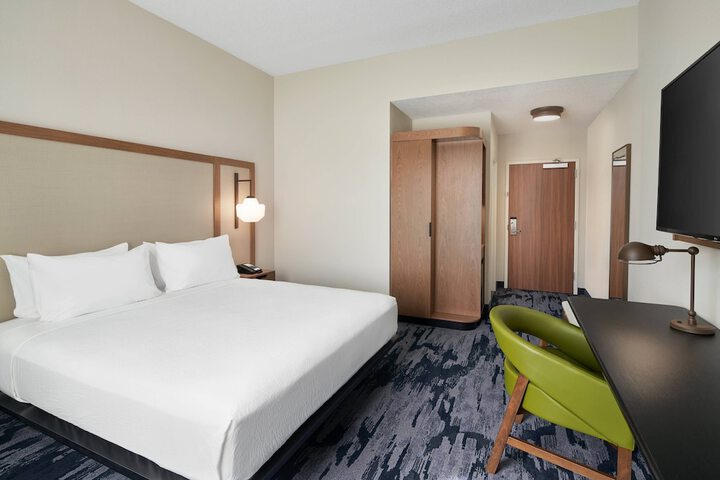 Room 19 of 27