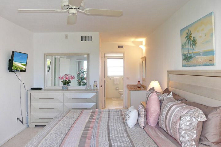 Room 6 of 26