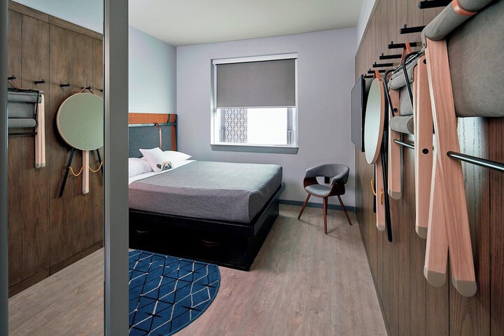 Room 30 of 78