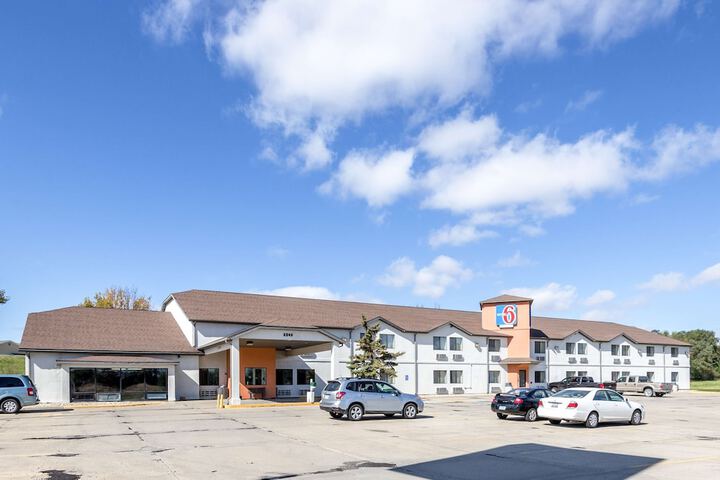 Hotel 2 of 42