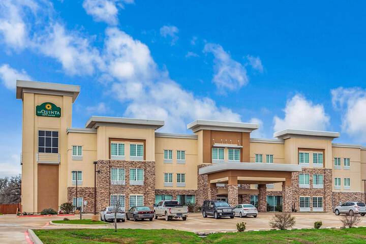 Hotel 4 of 30