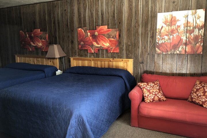 Rustic Inn Motel