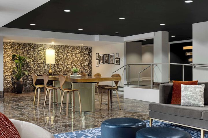 The American Hotel Atlanta Downtown Tapestry Collection by Hilton