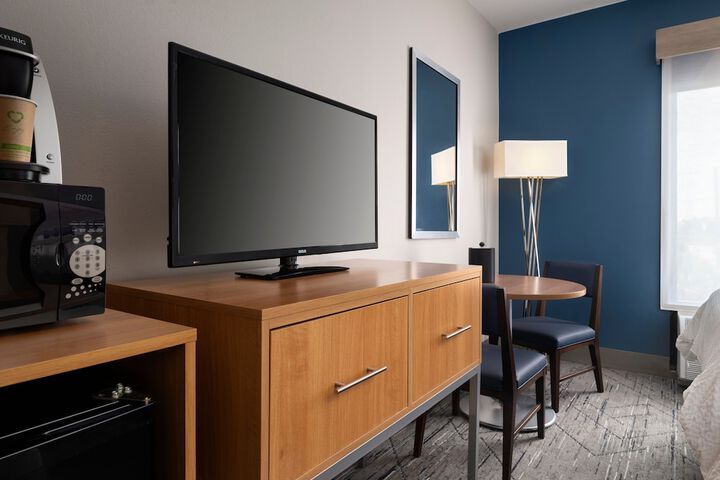 Room 14 of 38