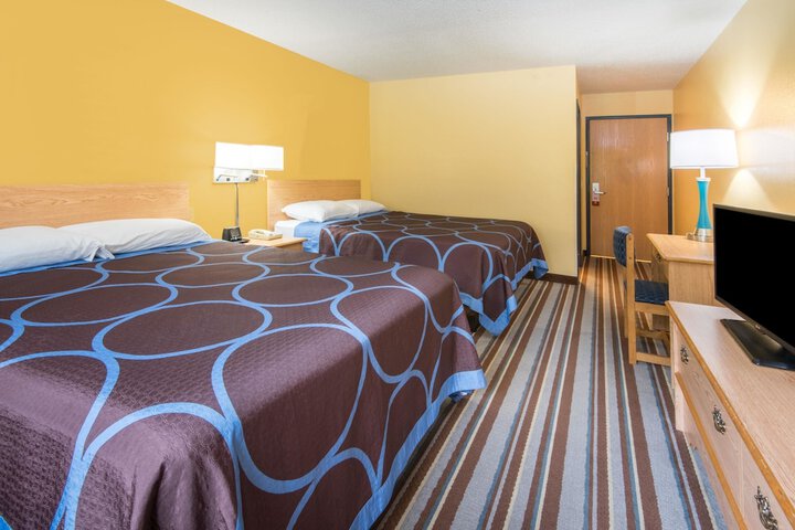Room 11 of 21