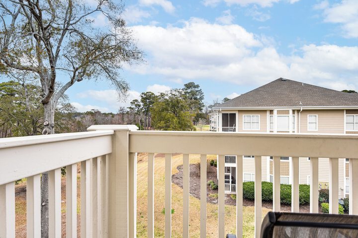 Golfers Oasis 1 Mi to Ocean: River Creek II Condo
