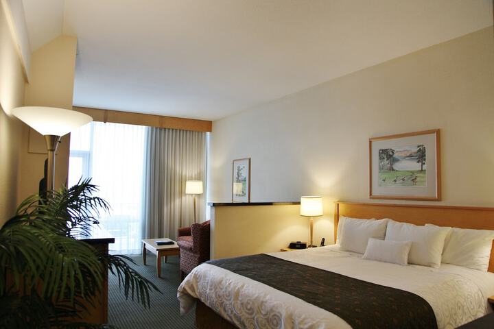 Room 22 of 71